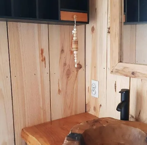 Boheme Glamping Experience לינה וארוחת בוקר 3*