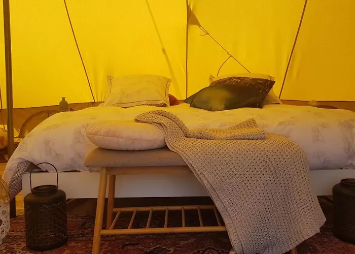 Boheme Glamping Experience לינה וארוחת בוקר