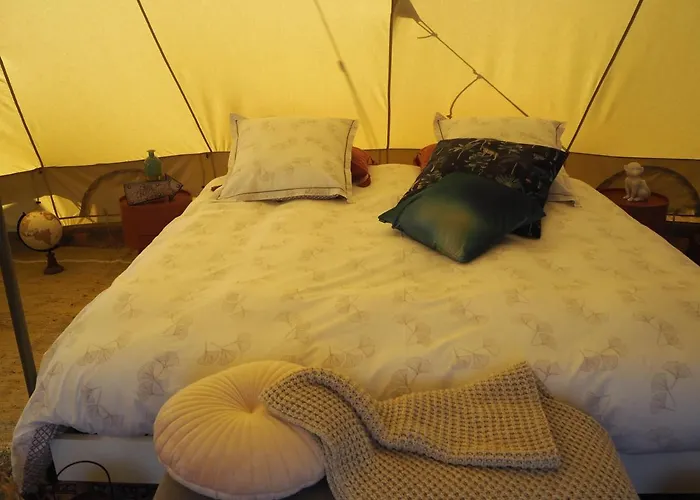 Boheme Glamping Experience לינה וארוחת בוקר 3*